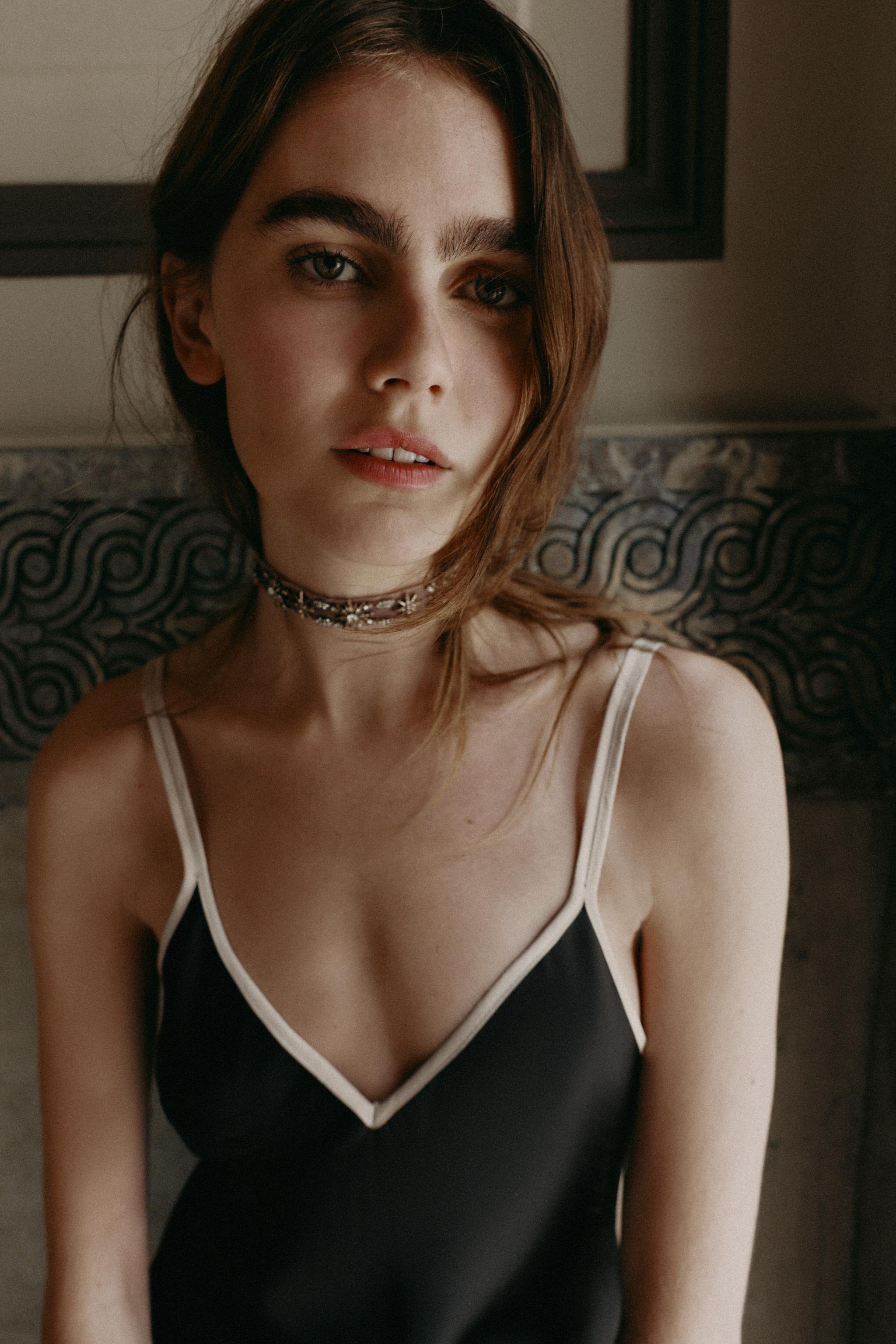 ROBE MI-LONGUE STYLE LINGERIE IMPRIMÉ ANIMALIER