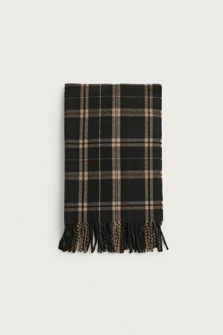 PLAID COLOR-BLOCK SCARF — Black