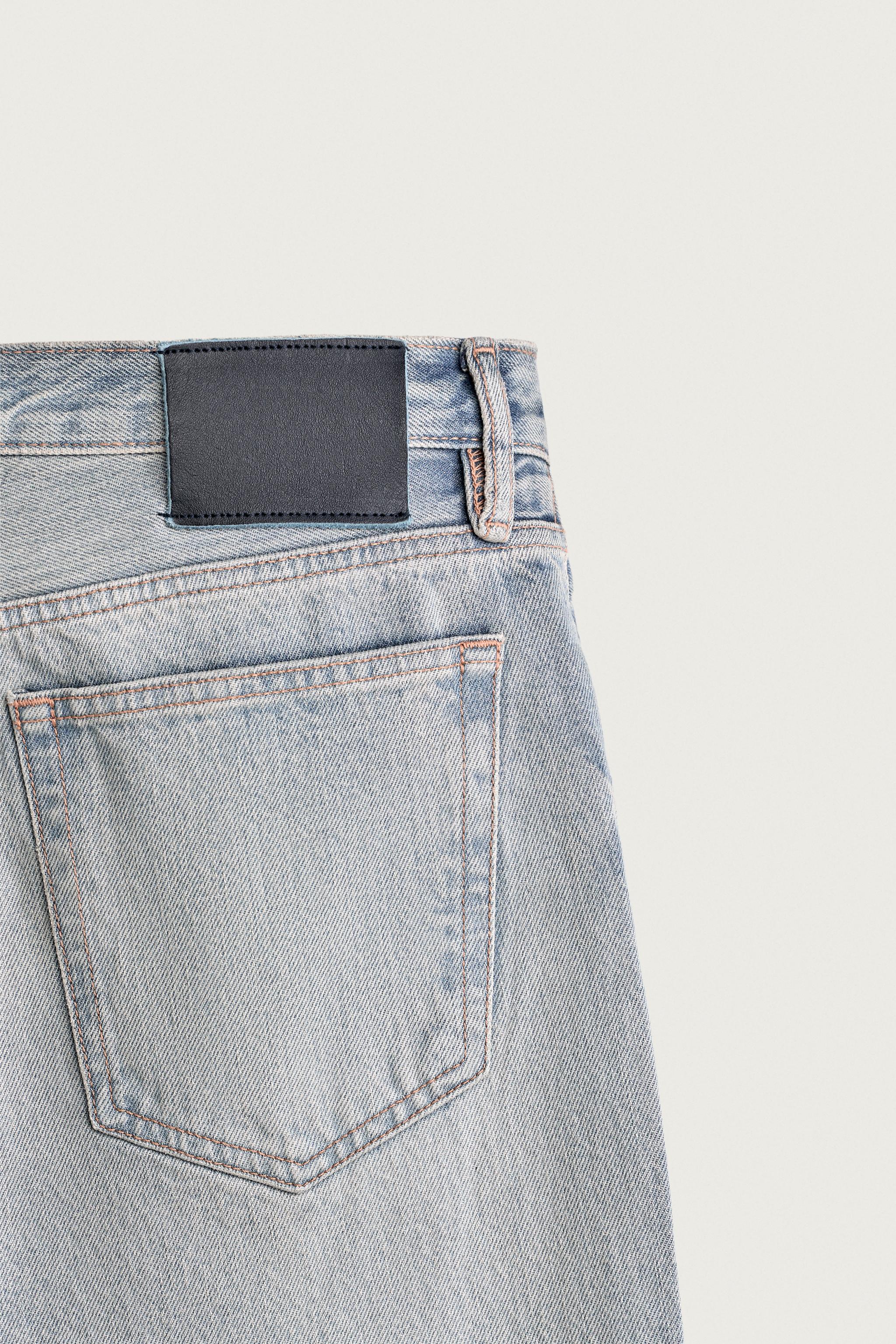STRAIGHT FIT JEANS