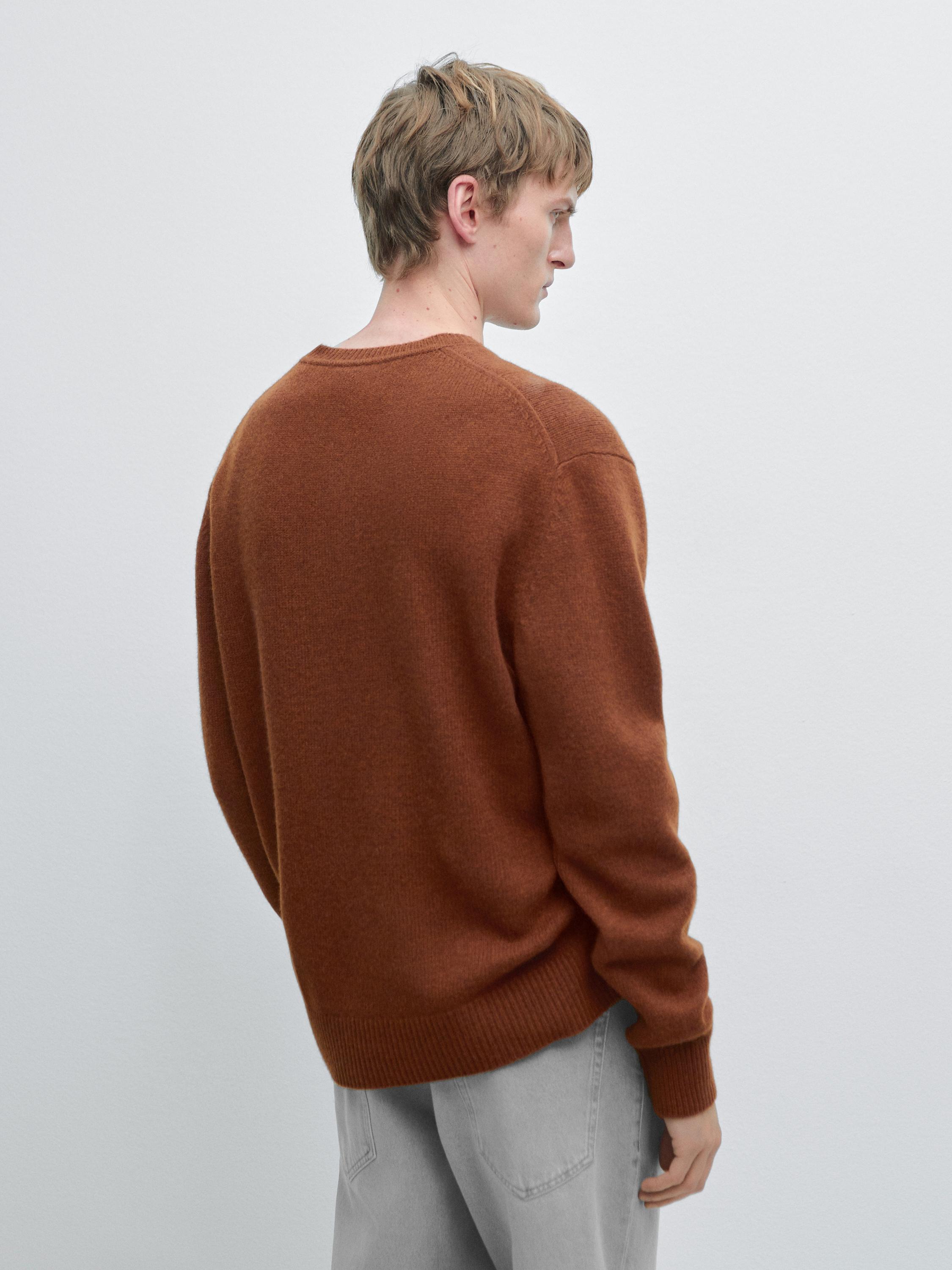 Pull col V en maille de laine