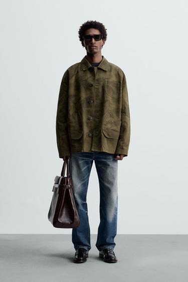 CAZADORA LAVADA BOLSILLOS - Marrón / Verde de Zara - Imagen 0