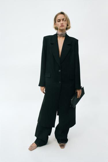 ABRIGO LARGO HOMBRERAS - Negro de Zara