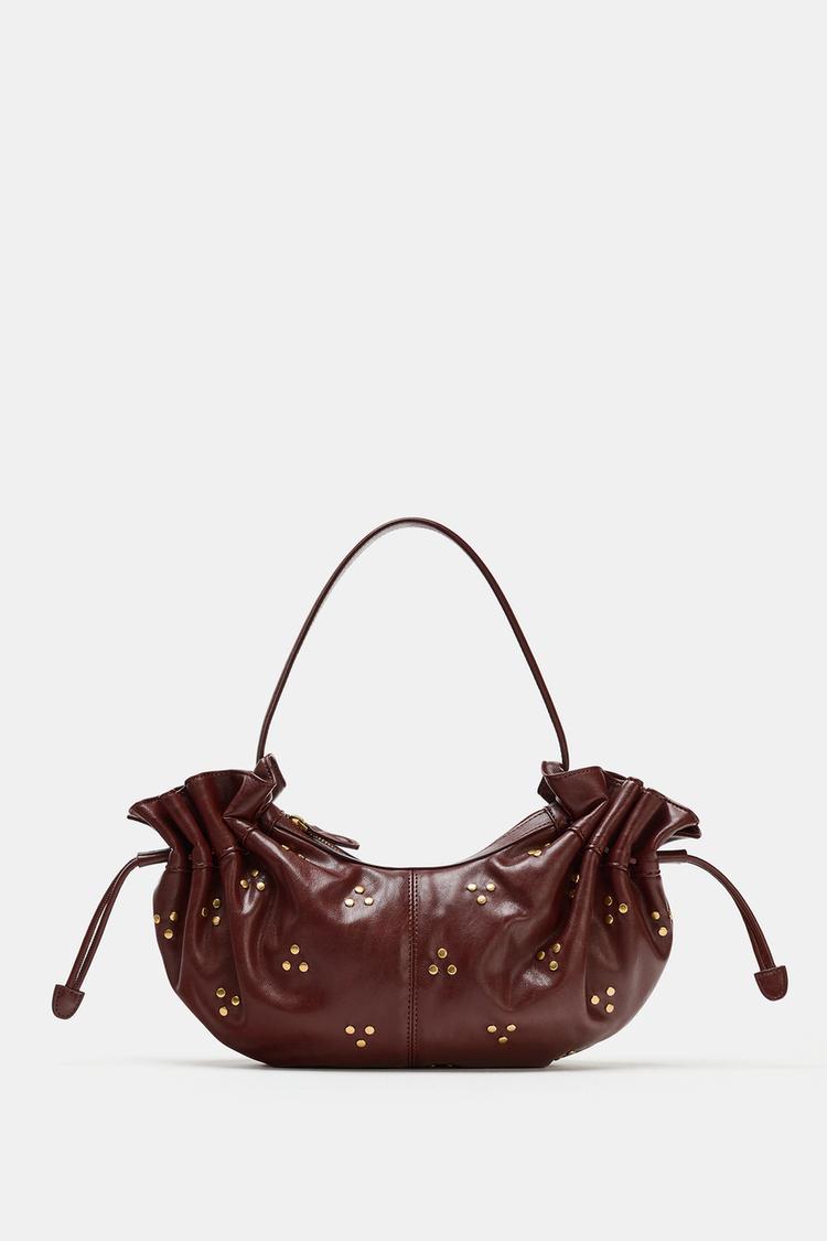 BOLSA DE HOMBRO CON TACHAS Y FRUNCES 5
