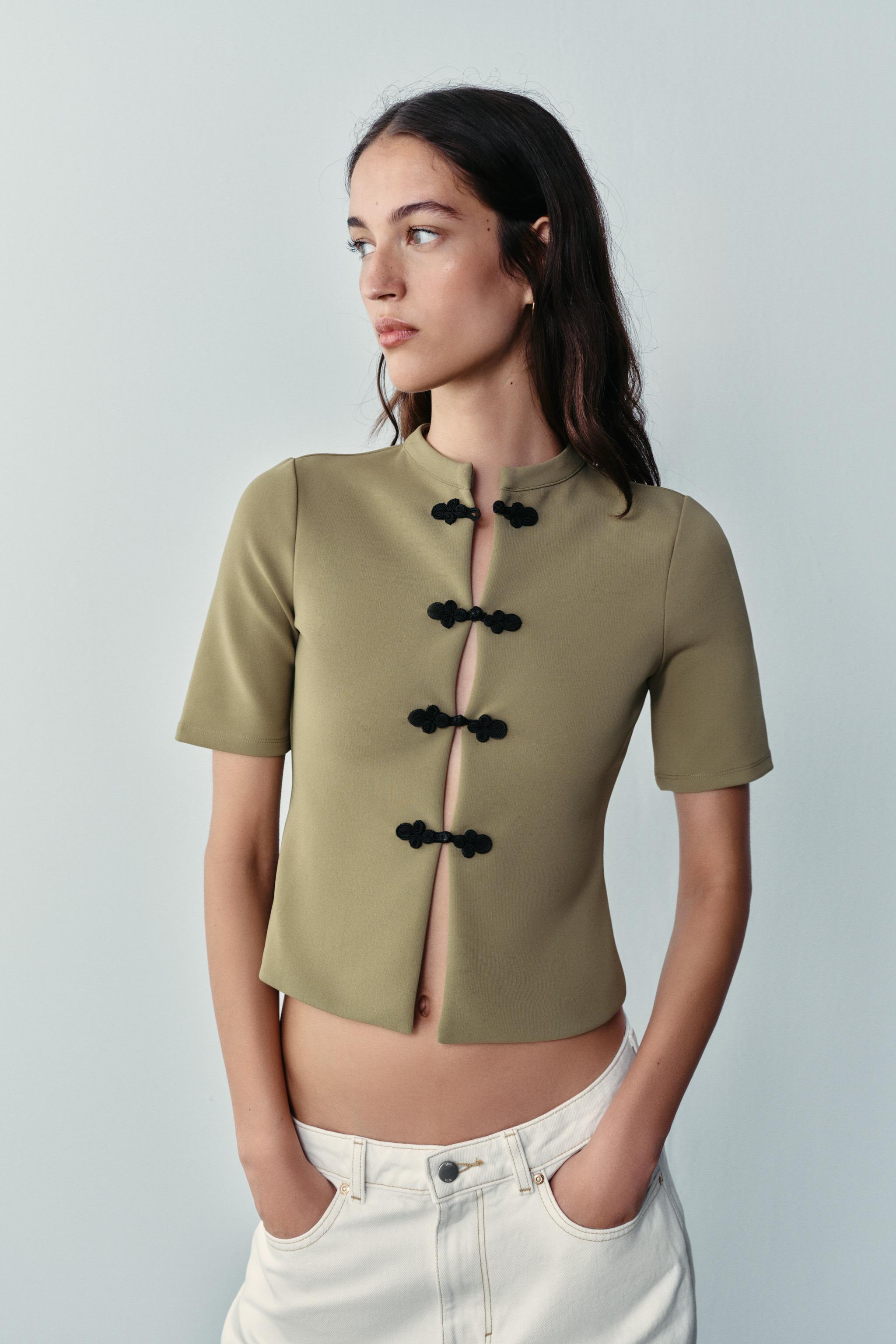 SHORT SLEEVE FROG FASTENING TOP — Light khaki