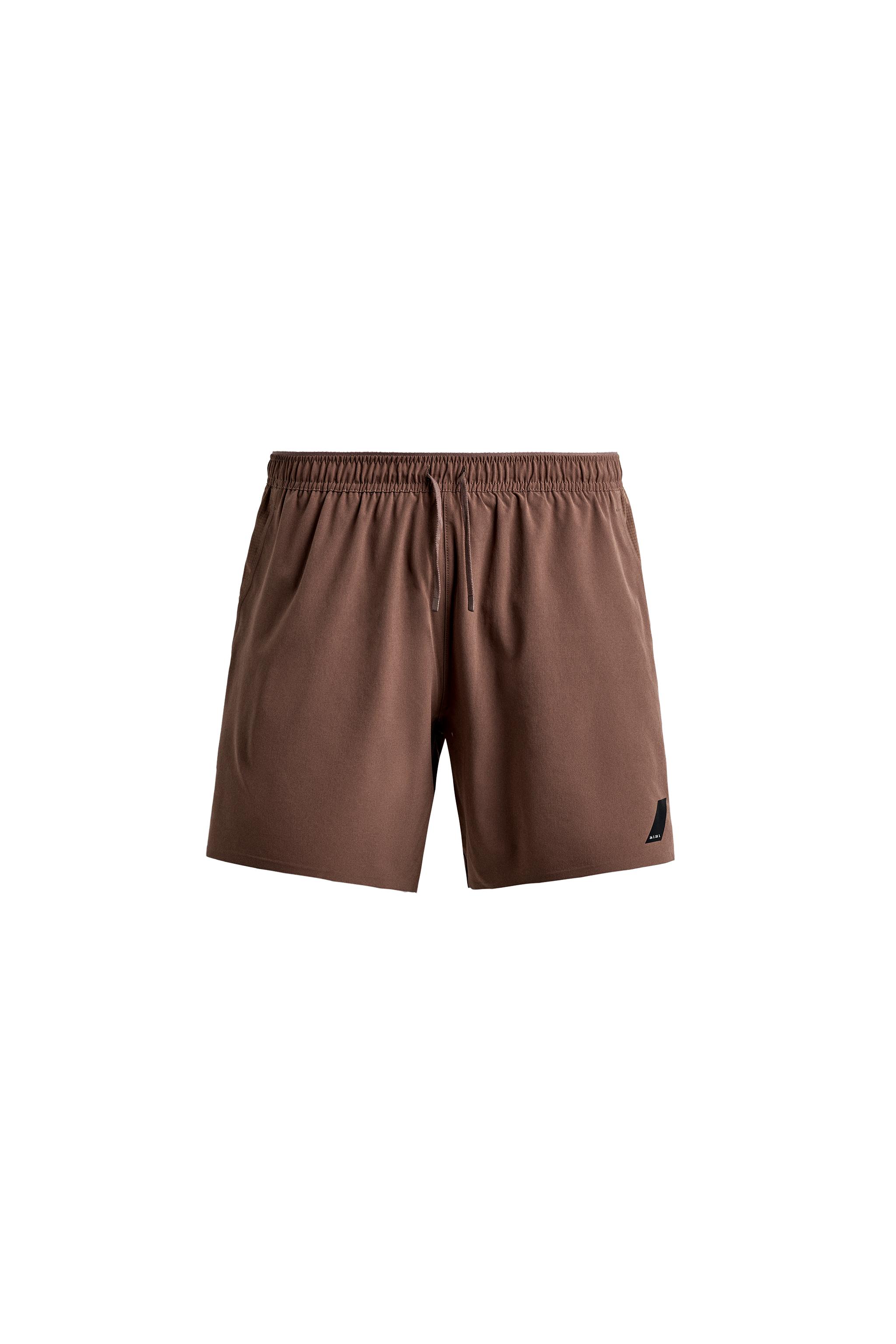 ベーシック トレーニング ショートパンツ 7インチ - ダークレッド