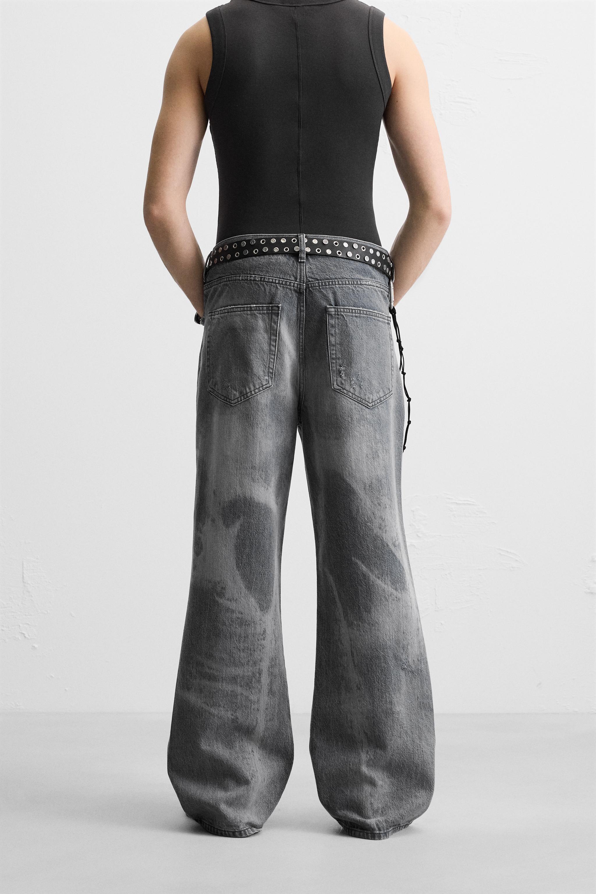 FLARED JEANS