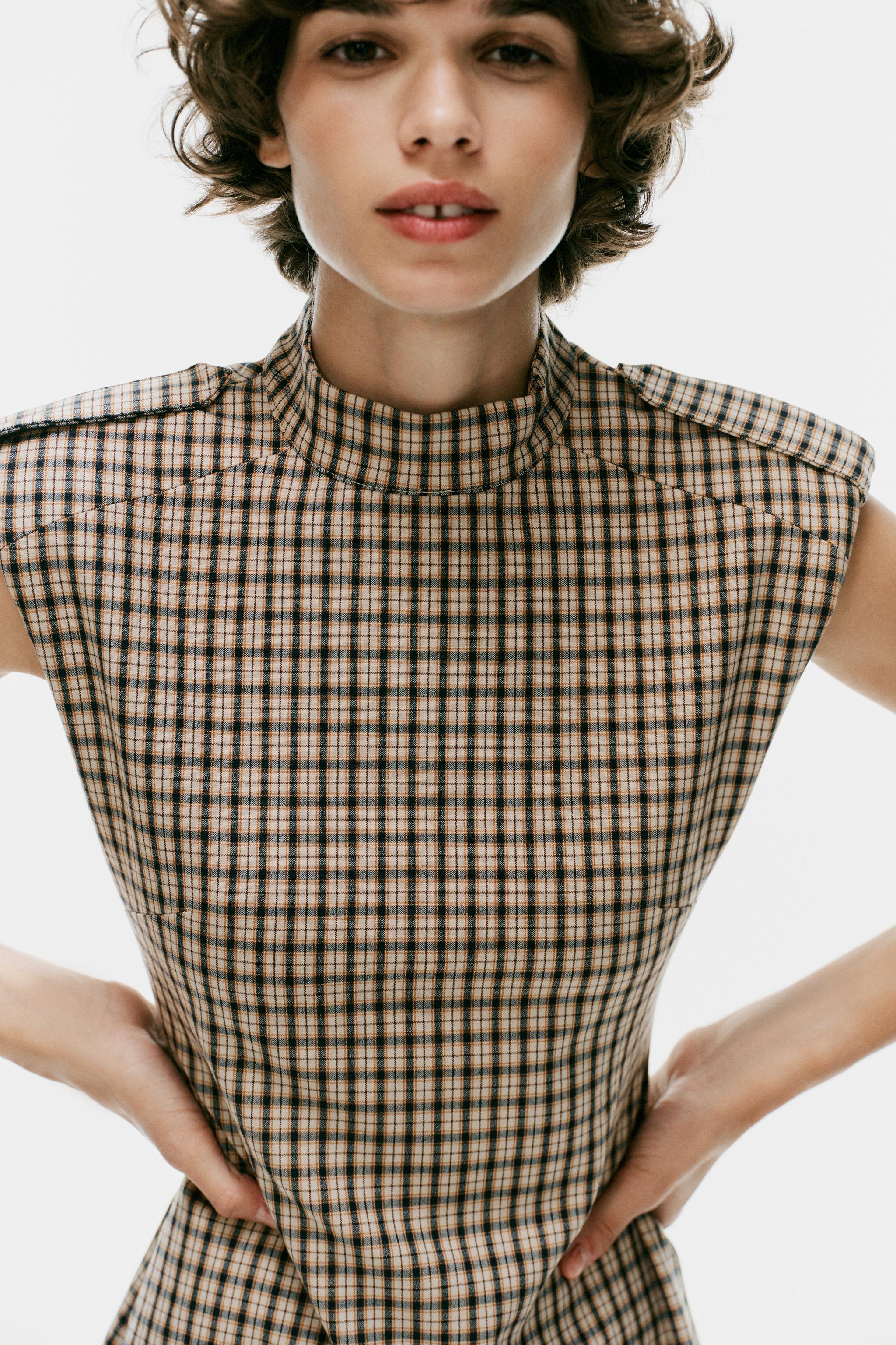 Женские комбинезоны Zara PLAID SHORT JUMPSUIT WITH LOOPS — фото 4