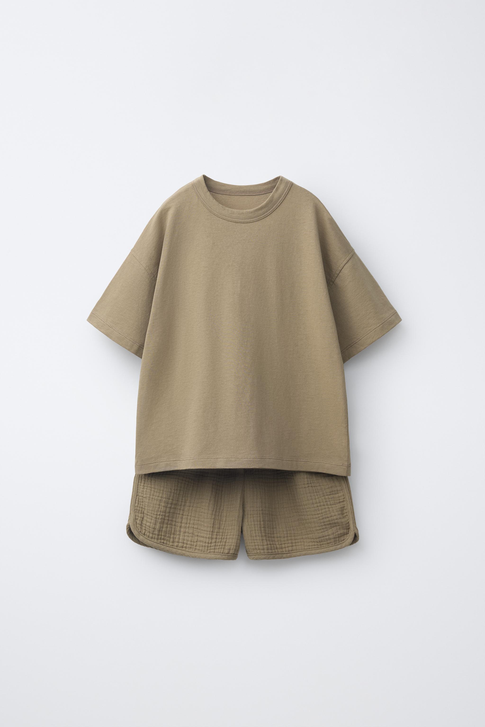 COMBINATION JOGGING T-SHIRT AND SHORTS SET