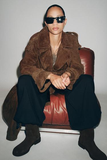 BOTTINES PLATES EN DAIM - Marron de Zara - Image 1