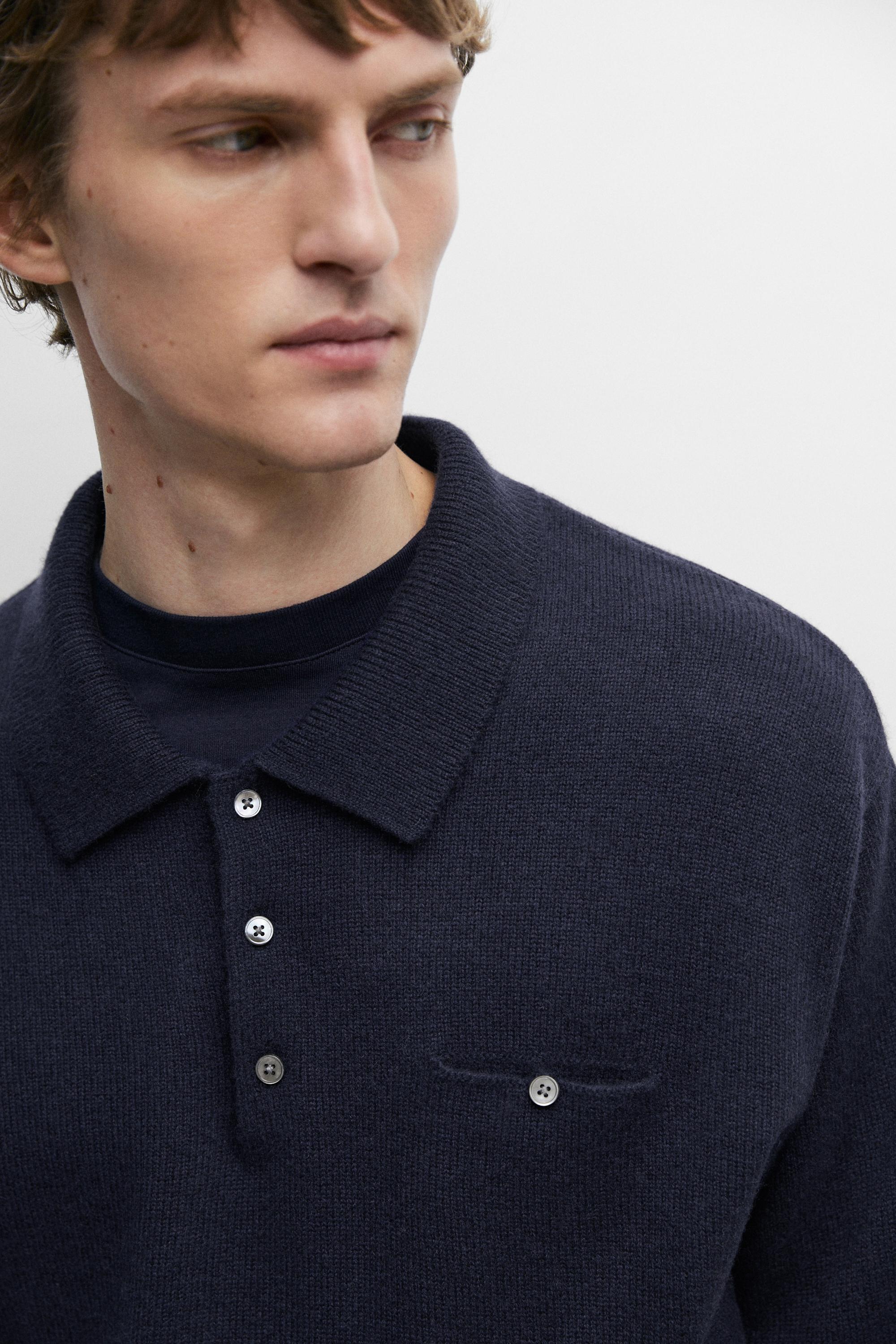 Pull polo en maille détail poche