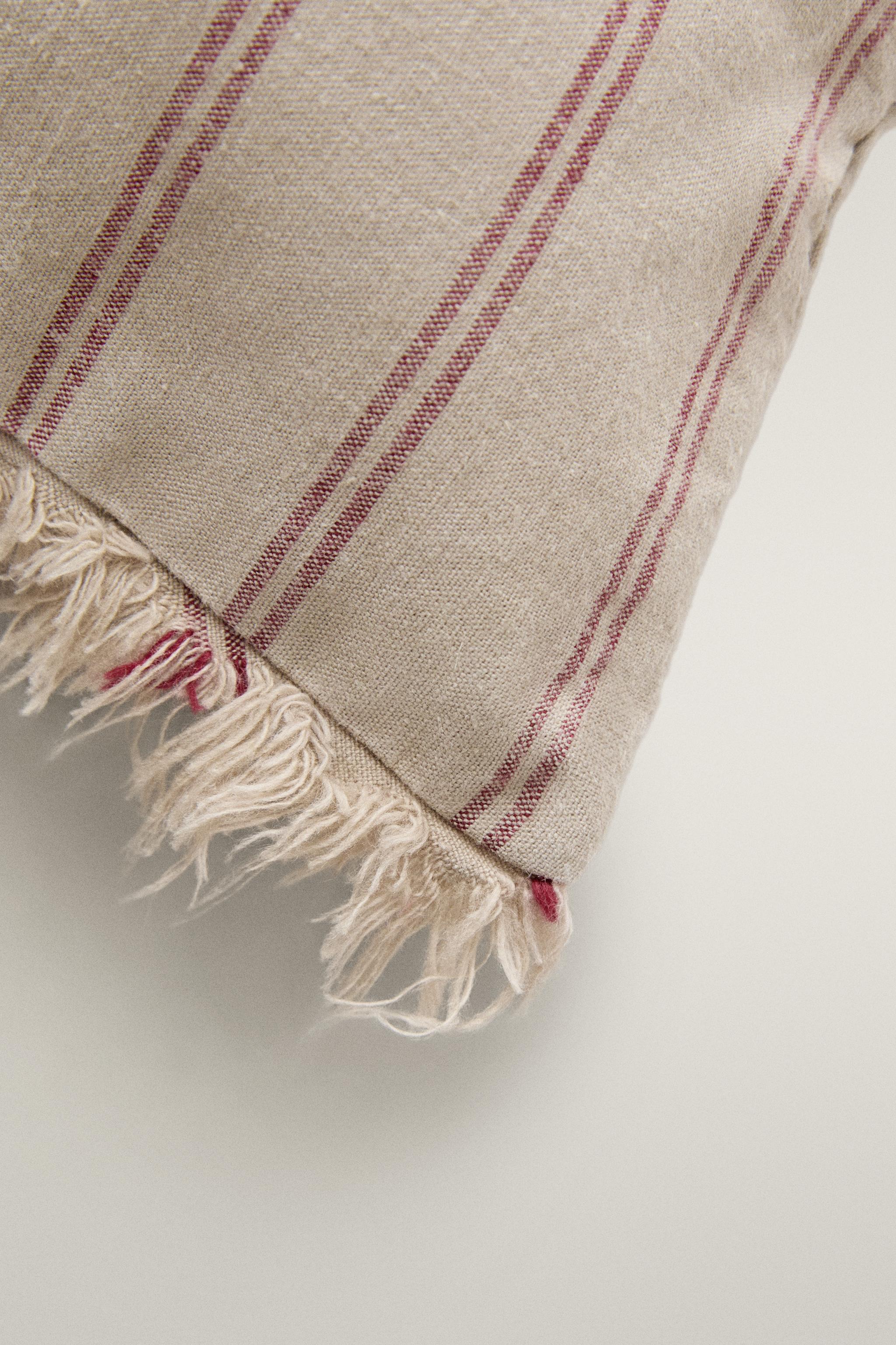STRIPED THROW PILLOW COVER — Red