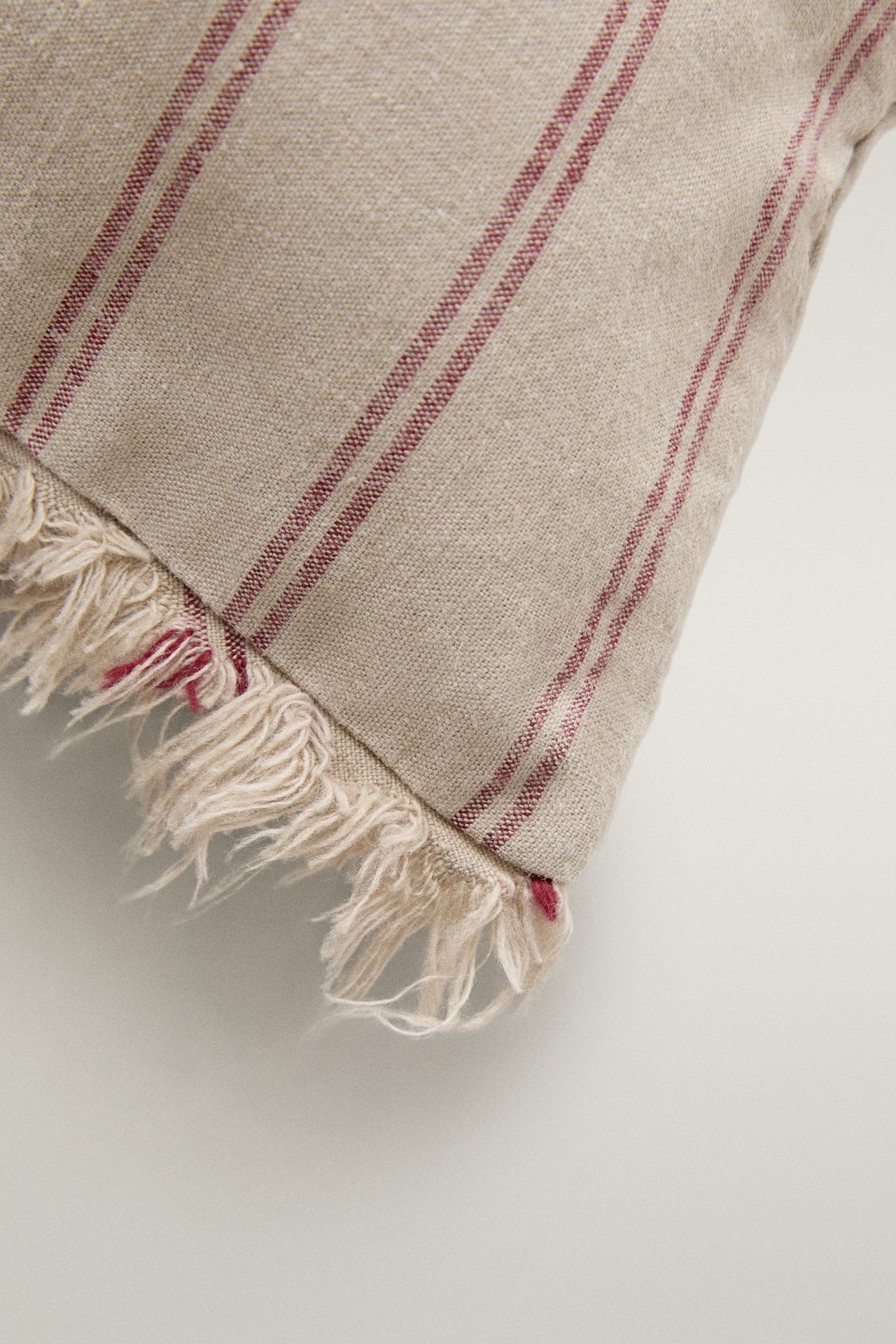 STRIPED THROW PILLOW COVER — Red
