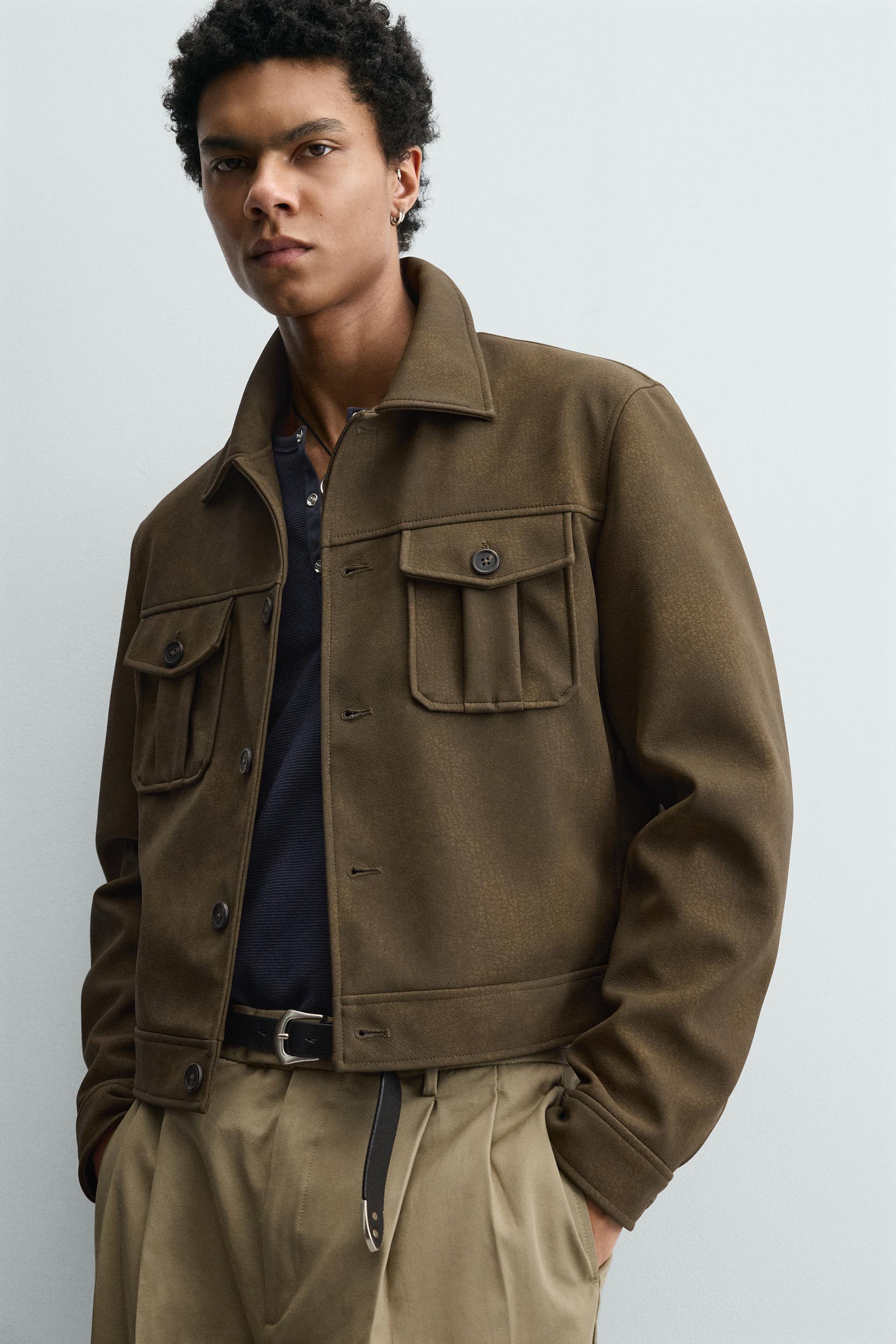BLOUSON COURT EN MATIÈRE SYNTHÉTIQUE