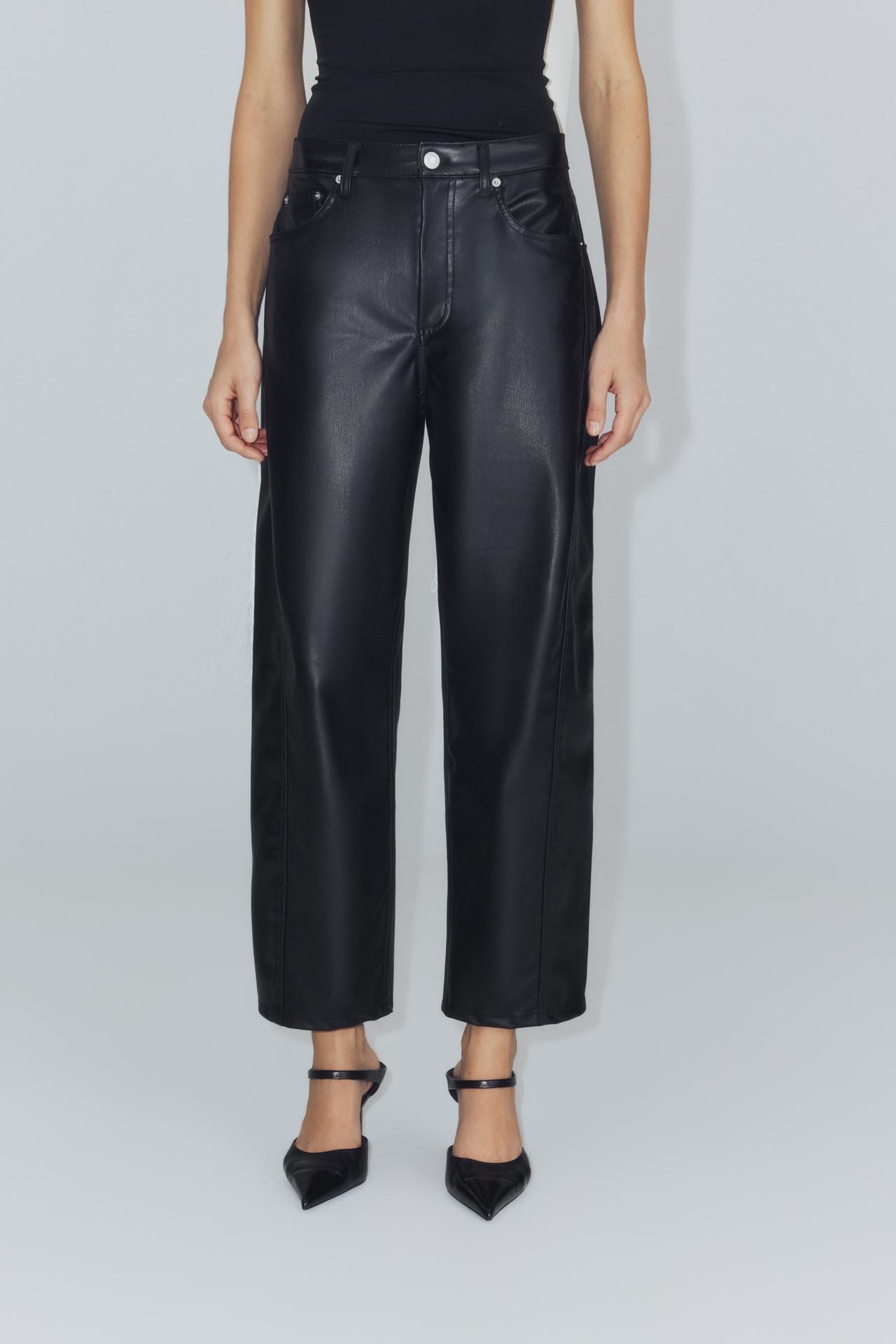 ZW COLLECTION ANKLE FAUX LEATHER PANTS — Black