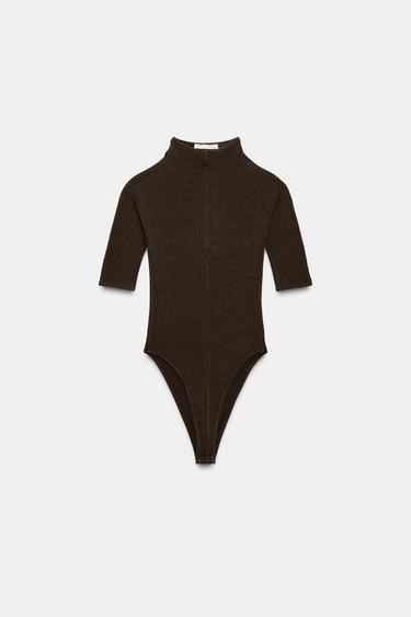 RUSTIKÁLNÍ BODY SE STOJÁČKEM - Hnědá od Zara