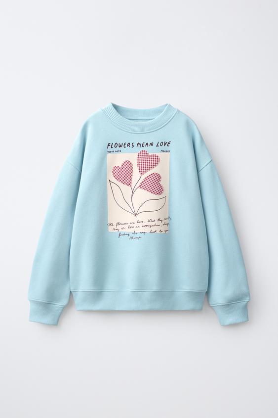 SUDADERA ESTAMPADO FLOR PARCHE CORAZONES - Celeste de Zara - Imagen 0