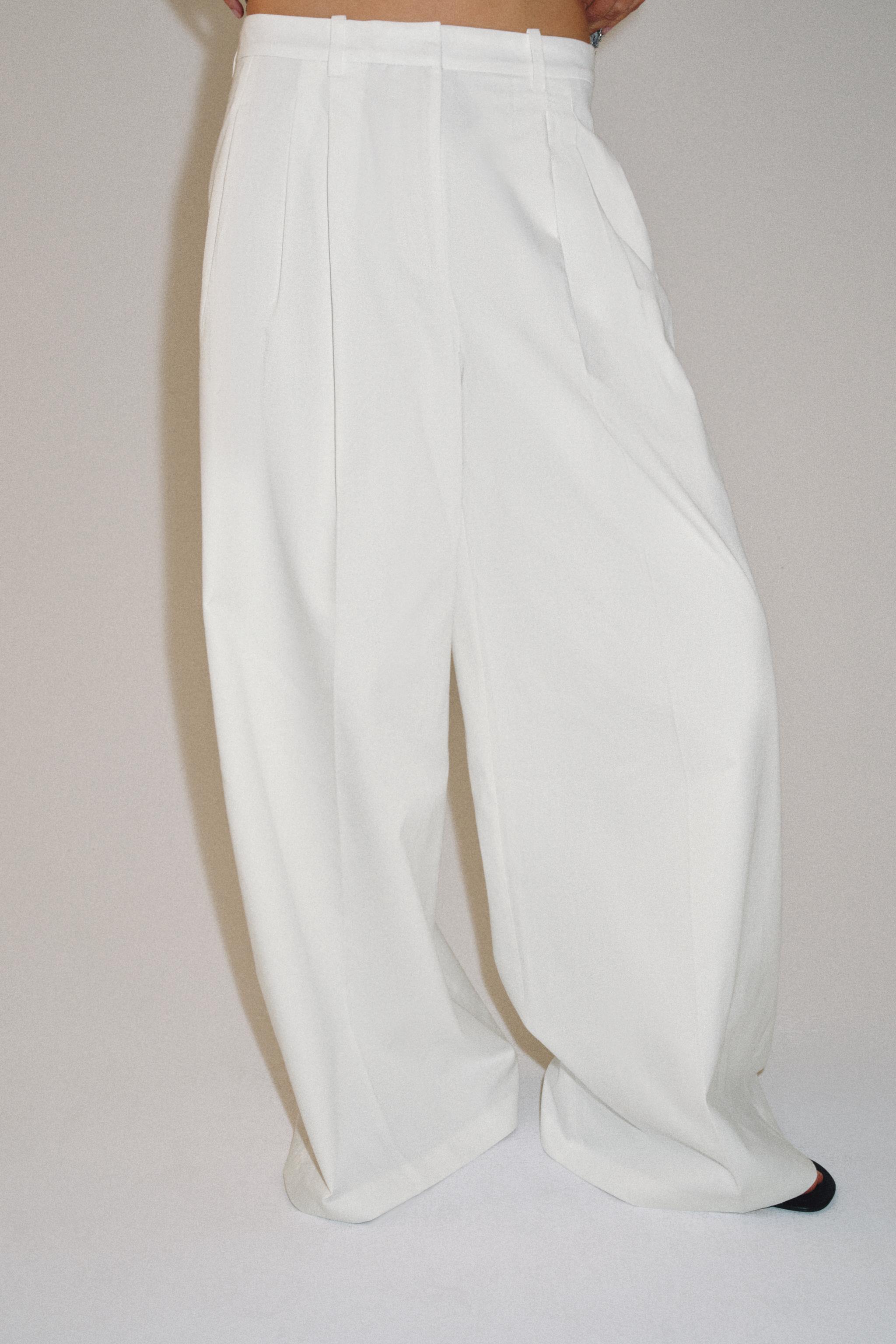 PANTALONI WIDE LEG CU PLIURI COLECȚIA ZW - Alb | ZARA România