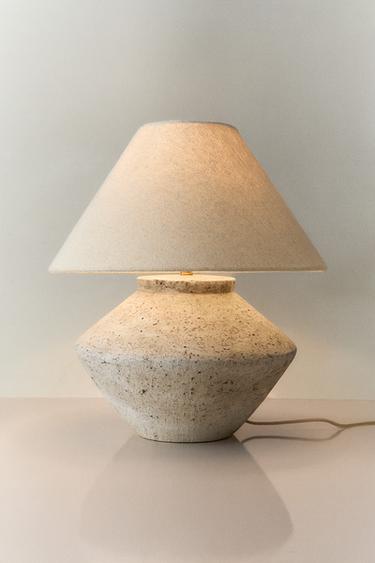 MEDIUM TABLE LAMP WITH EARTHENWARE BASE - ecru-white by Zara