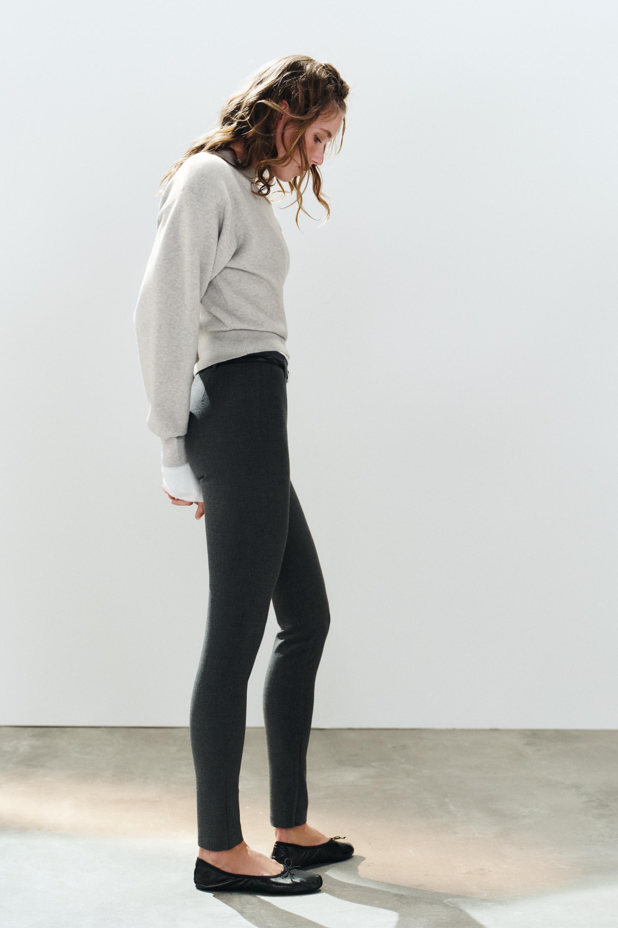 BELTED LEGGINGS