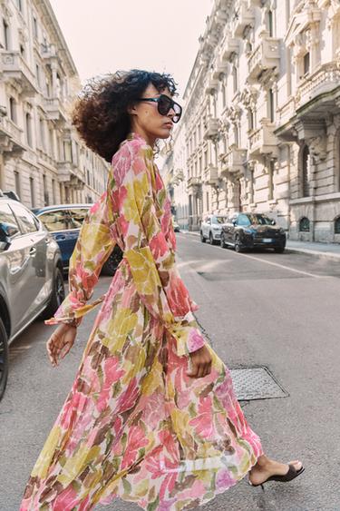 ROBE IMPRIMÉE FLEURIE AVEC CEINTURE À NŒUD - Multicolore de Zara - Image 4