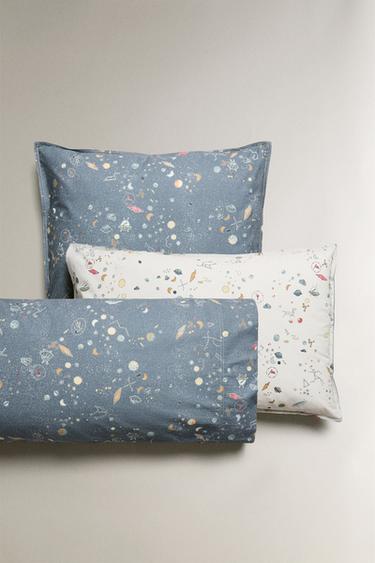 CHILDREN'S REVERSIBLE SPACE PILLOWCASE - Ecru / Blue by Zara - Image 0