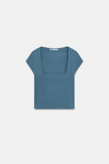 CAMISETA CROP ESCOTE CUADRADO - Azul cielo de Zara