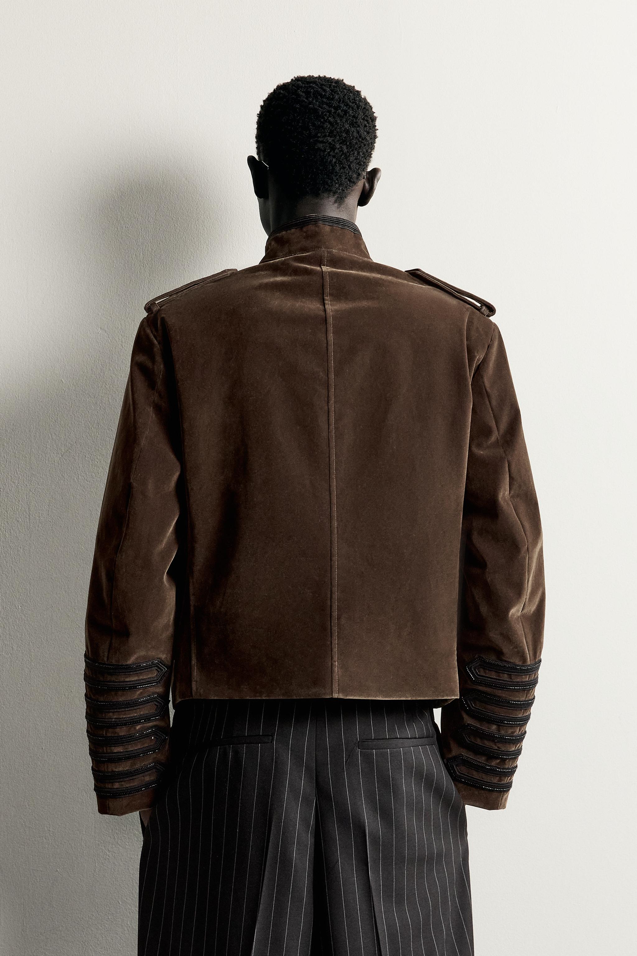 CROPPED FIT BLAZER WITH CONTRAST FROG FASTENING