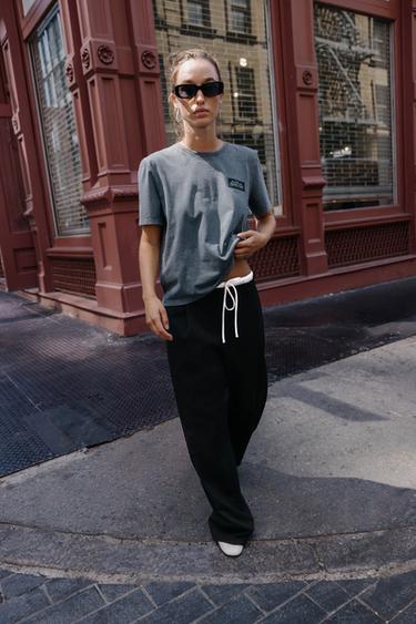 SHORT SLEEVE T-SHIRT WITH LABEL - Anthracite grey by Zara
