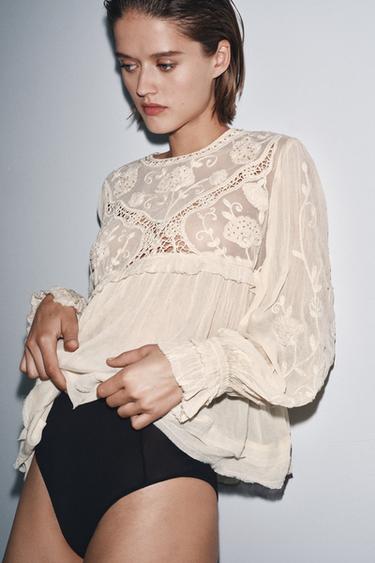 BLUSA ESTRUCTURA BORDADOS ABALORIOS - Blanco roto de Zara