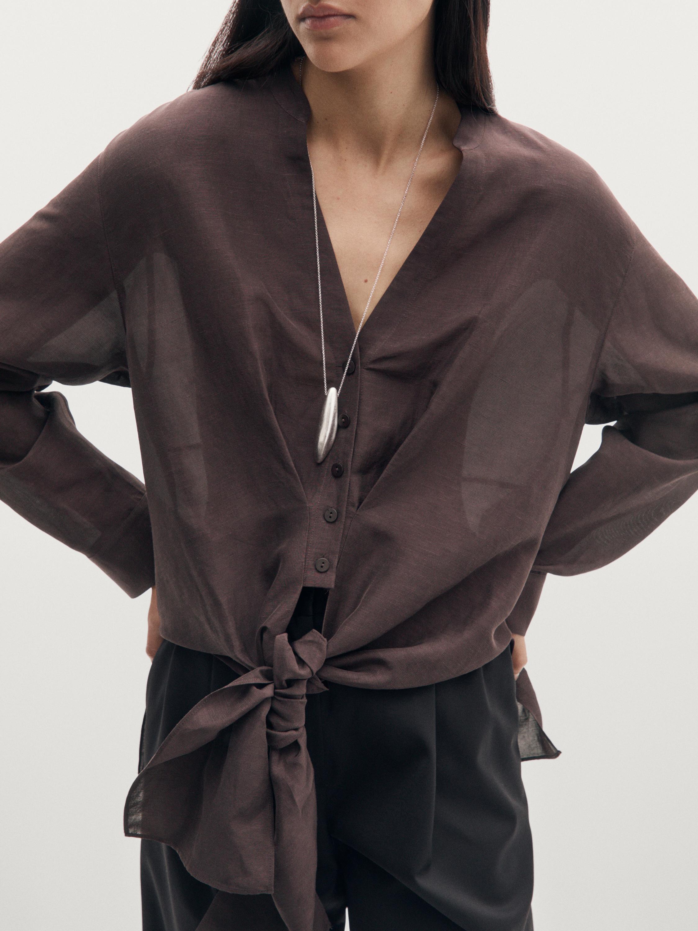 Linen blend knotted shirt