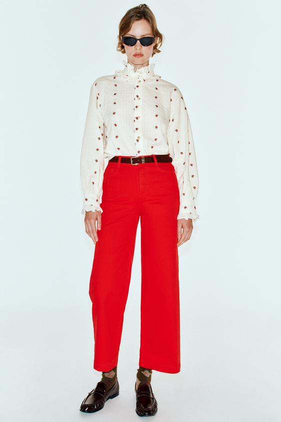 BLUSA JACQUARD FLORAL VOLANTES - Crudo / Rojo de Zara - Imagen 0