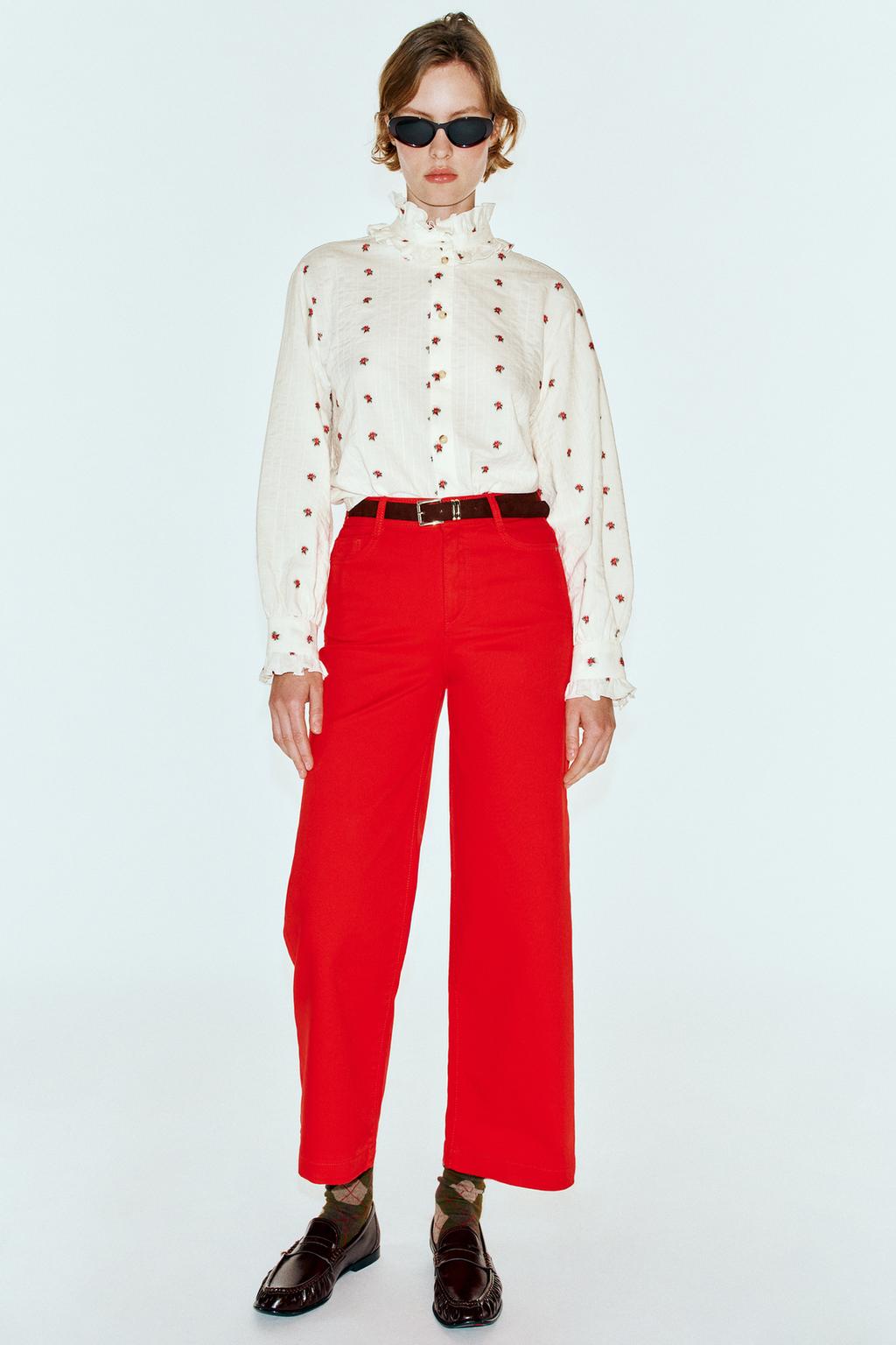 FLORAL JACQUARD RUFFLED BLOUSE