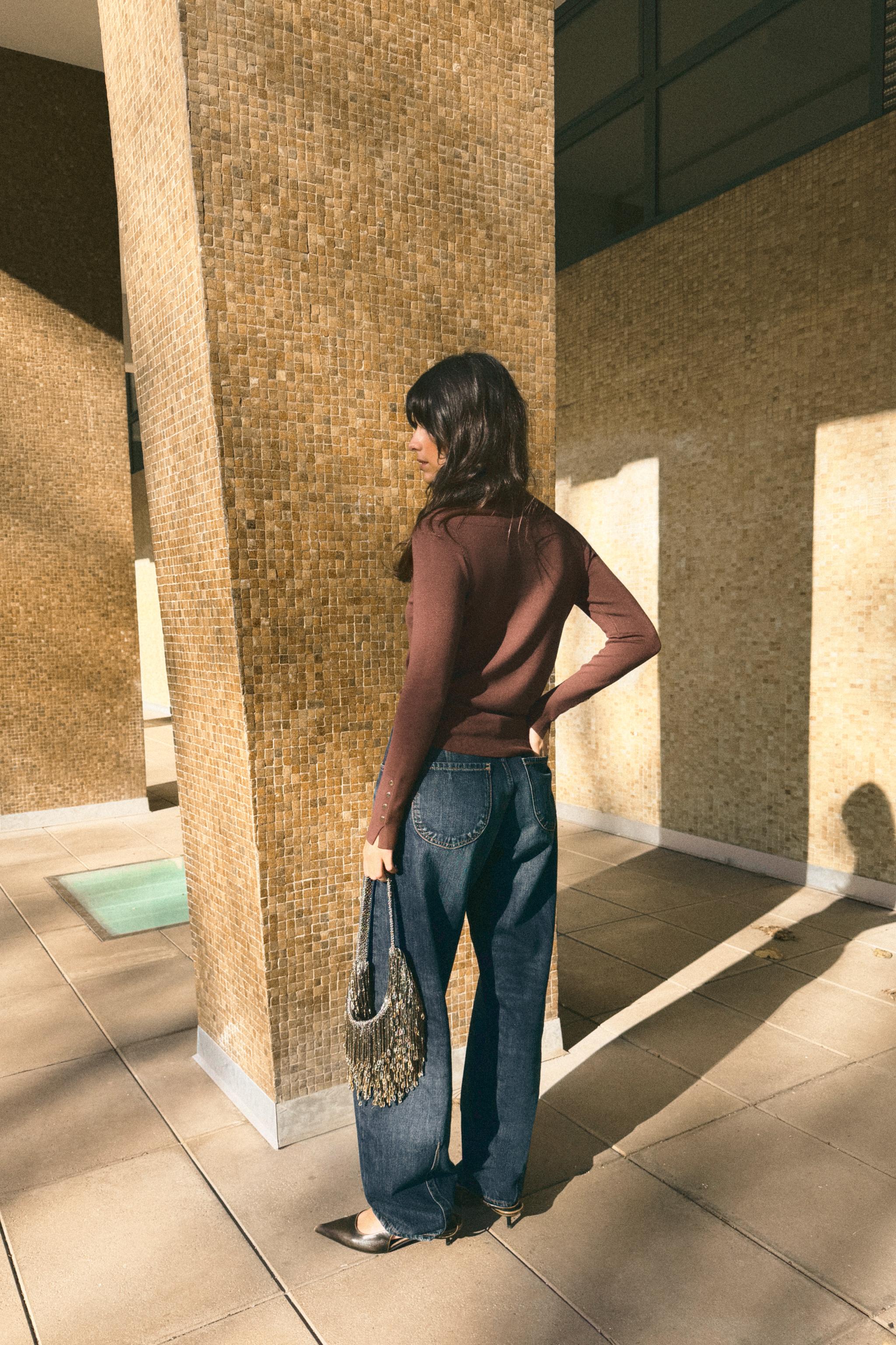 PULL BASIQUE EN MAILLE UNIE