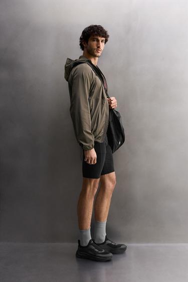 VESTE TECHNIQUE LÉGÈRE COLOR BLOCK - Marron de Zara - Image 3