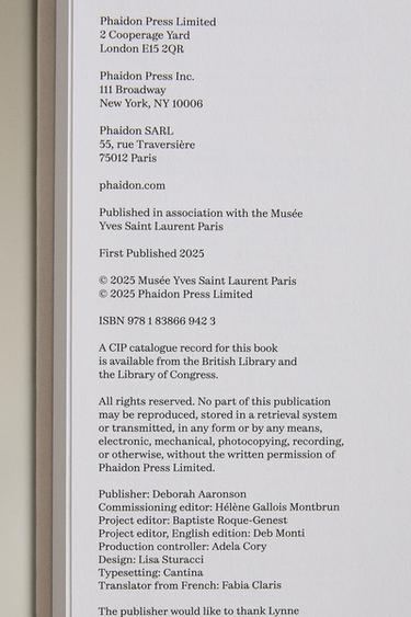 YVES SAINT LAURENT AND PHOTOGRAPHY BOOK (ENGLISH) - White by Zara - Image 2