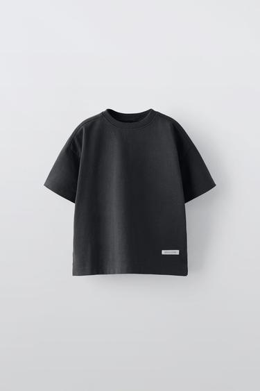 MEDIUM WEIGHT T-SHIRT WITH LABEL - Black by Zara