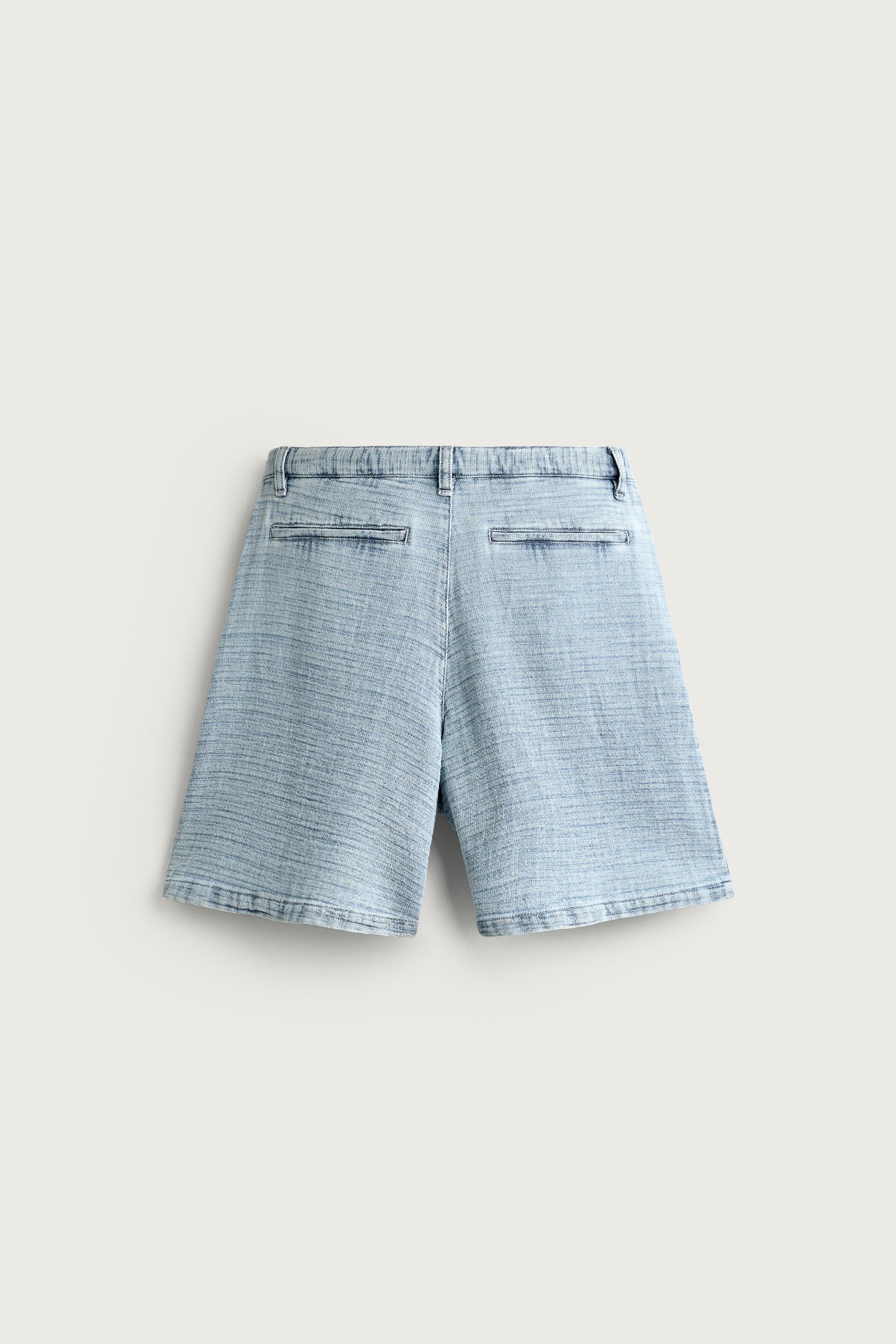 SOFT STRUCTURED PLEATED BERMUDA SHORTS