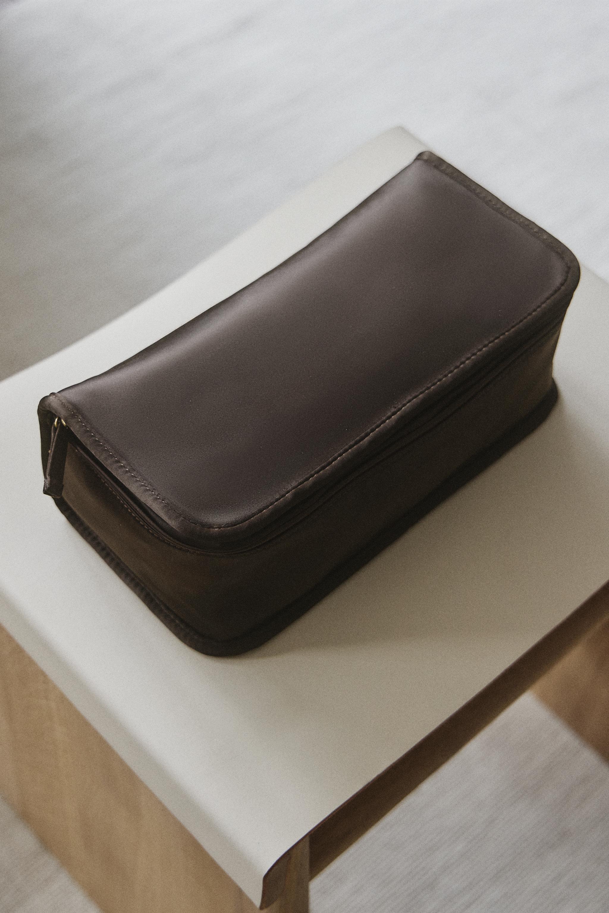 SATEEN STORAGE MAKEUP BAG — Chocolate Brown