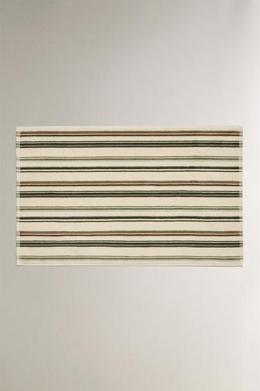 BATH MAT WITH IRREGULAR STRIPES - Multicoloured by Zara