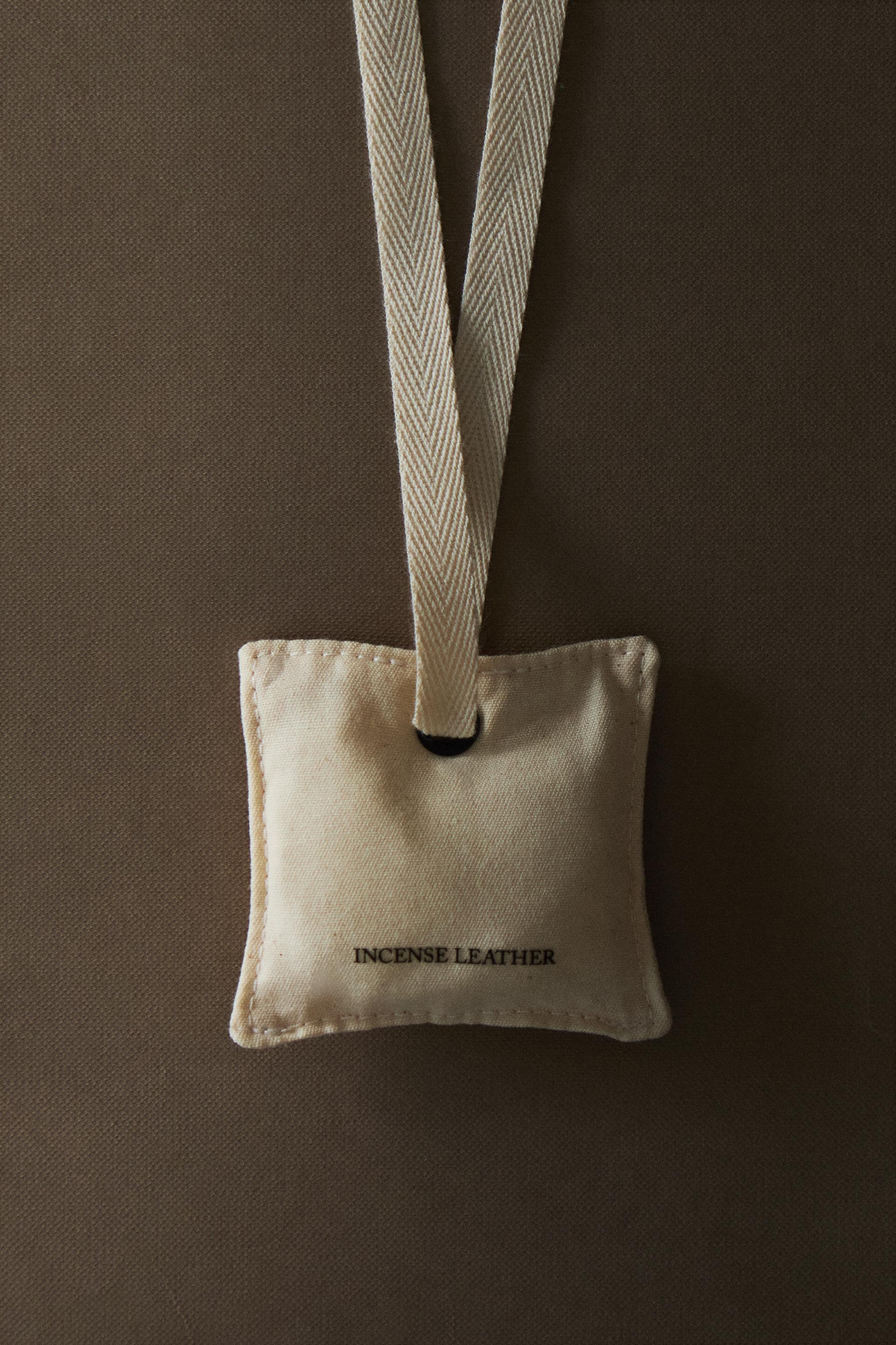 INCENSE LEATHER CAR AIR FRESHENER