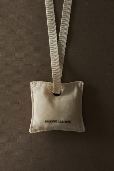 DIFFUSEUR DE VOITURE INCENSE LEATHER - Bronze de Zara - Image 4