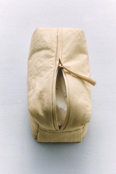 CHILDREN'S SMALL FLORAL WASH BAG - Butter by Zara