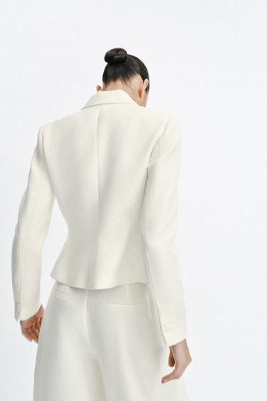 VESTE AJUSTÉE À ÉPAULETTES - Écru de Zara - Image 5