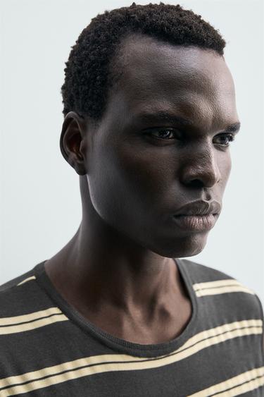 DEBARDEUR JACQUARD RAYURES - rayures de Zara
