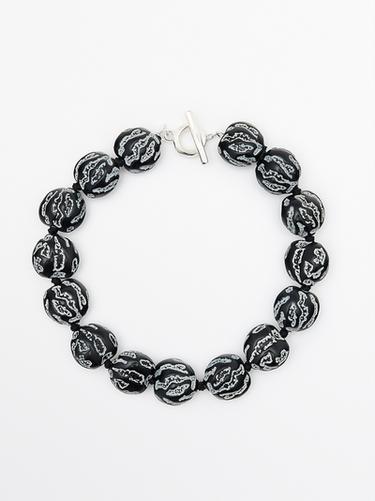 Zara Short pendant with irregular beads - Black