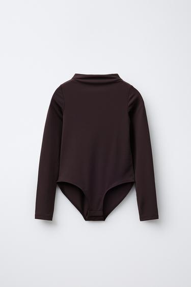 BODY CUELLO SUBIDO - Marrón de Zara