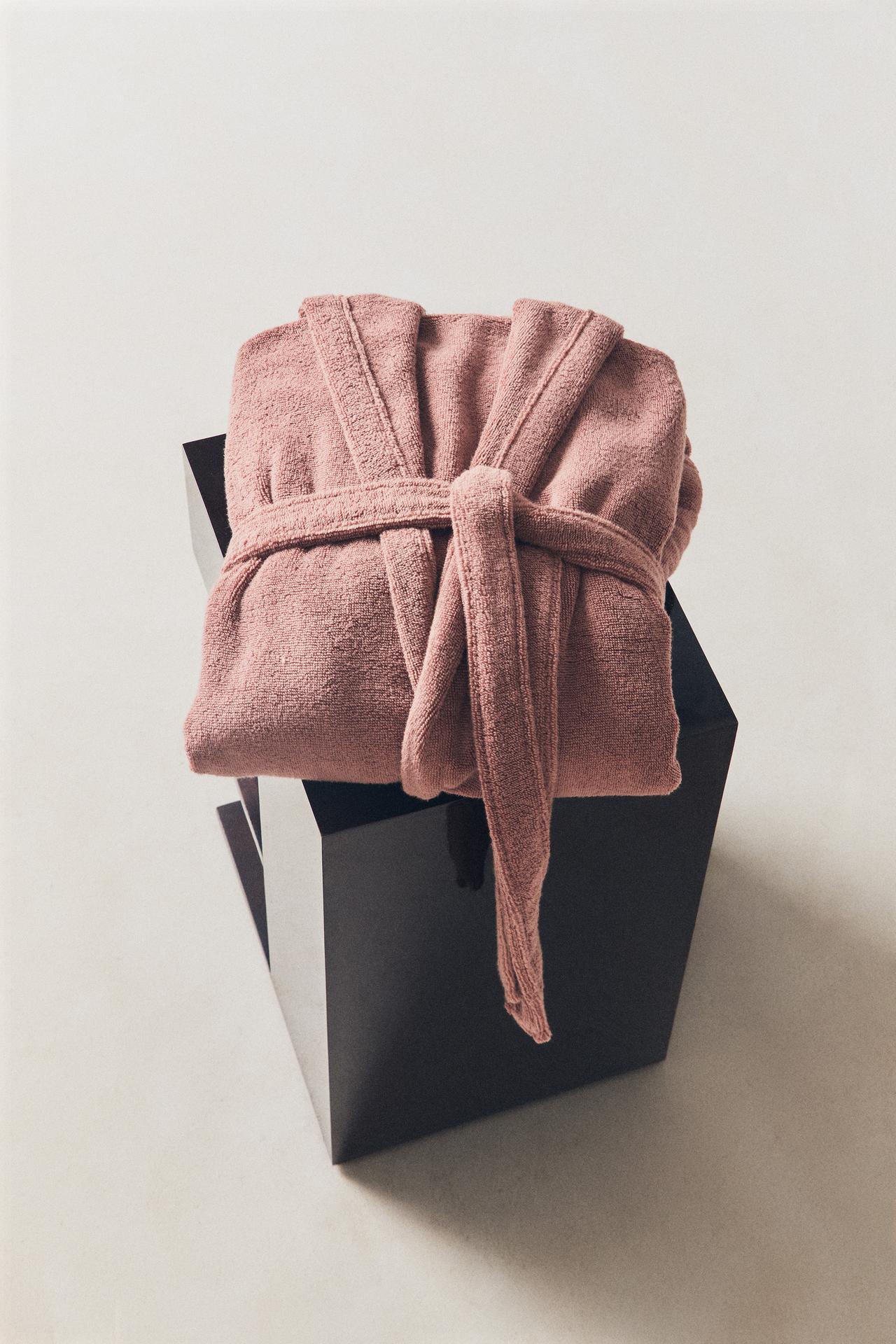 EXTRA SOFT HOODED BATHROBE (380 GXM²) — Dark russet