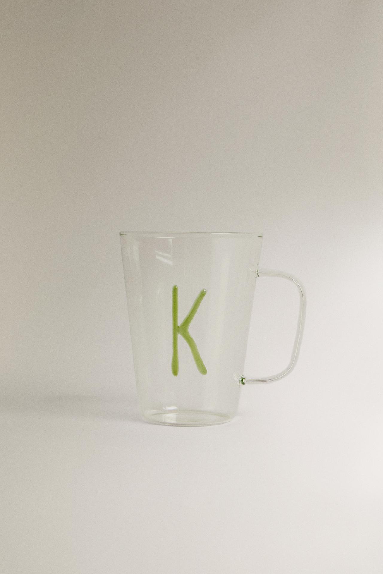BOROSILICATE MUG WITH INITIAL K — Olive green