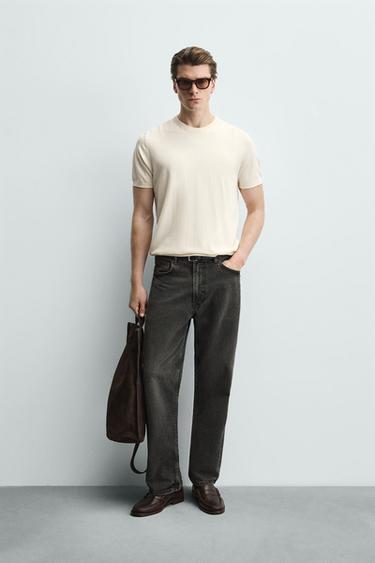 تيشرت محاك بمزيج فيسكوز - خَام الخاص بـ Zara