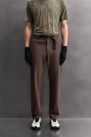 بنطلون كارغو تقني للمشي - بني الخاص بـ Zara